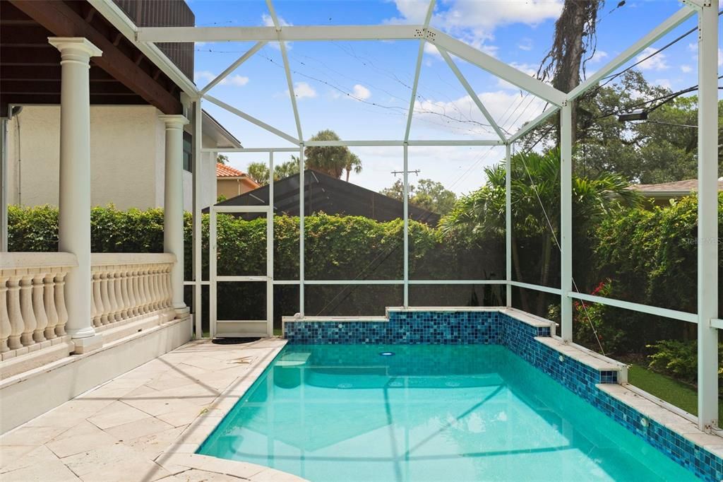 En Venta: $2,699,000 (5 camas, 5 baños, 5565 Pies cuadrados)