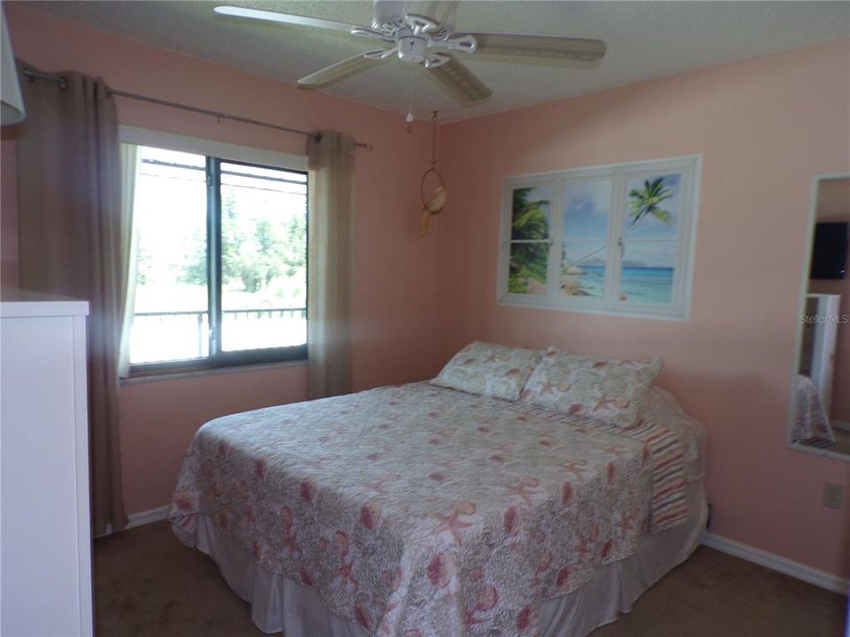 For Rent: $2,800 (2 beds, 2 baths, 893 Square Feet)