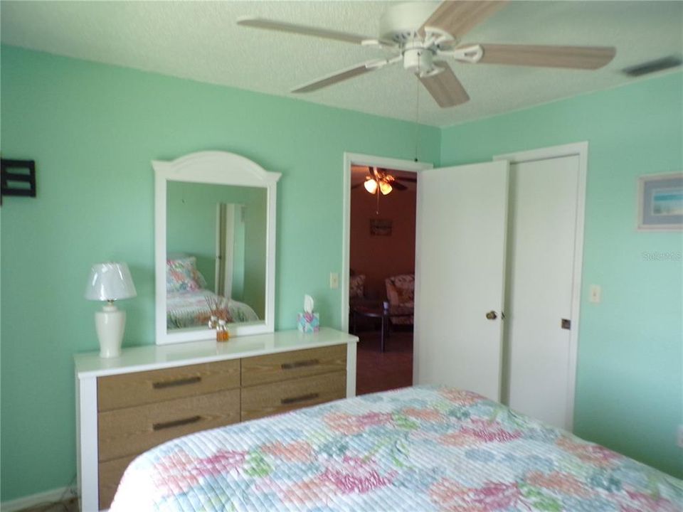 For Rent: $2,800 (2 beds, 2 baths, 893 Square Feet)