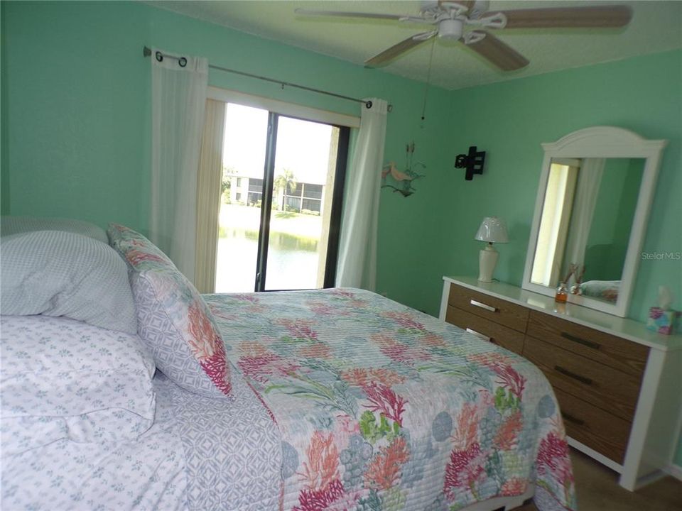 For Rent: $2,800 (2 beds, 2 baths, 893 Square Feet)