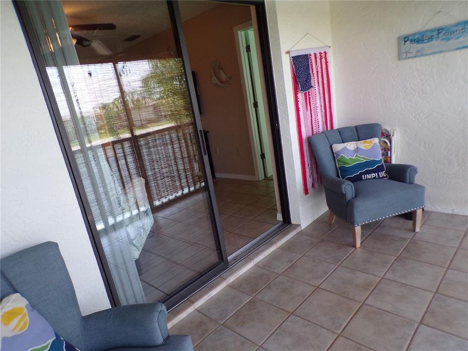 For Rent: $2,800 (2 beds, 2 baths, 893 Square Feet)