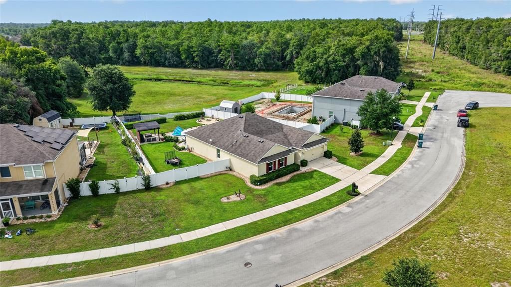 For Sale: $399,000 (4 beds, 2 baths, 2319 Square Feet)