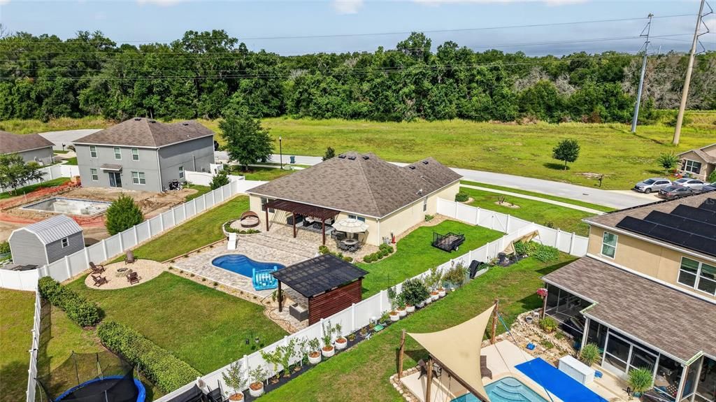 En Venta: $399,000 (4 camas, 2 baños, 2319 Pies cuadrados)