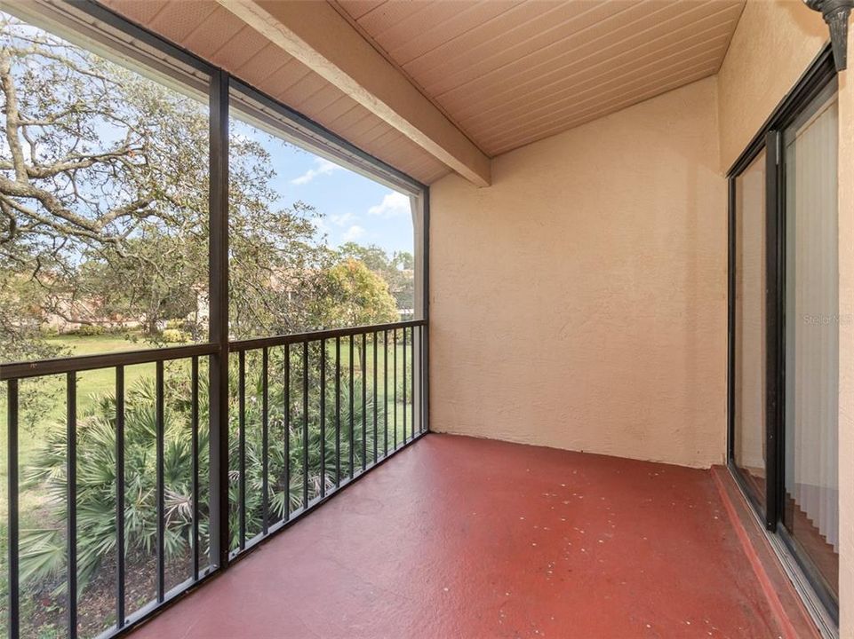 For Sale: $269,900 (2 beds, 2 baths, 1075 Square Feet)