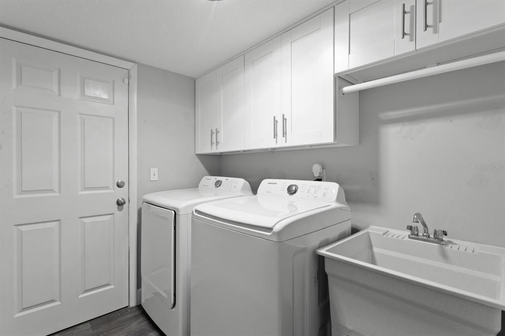 : $579,999 (4 camas, 3 baños, 2006 Pies cuadrados)