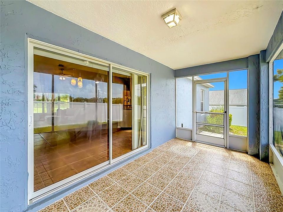 На продажу: $350,000 (3 спален, 2 ванн, 1423 Квадратных фут)
