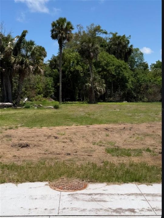 На продажу: $70,000 (0.23 acres)