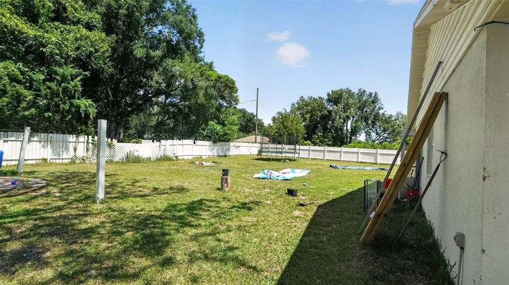For Sale: $199,000 (3 beds, 2 baths, 1231 Square Feet)