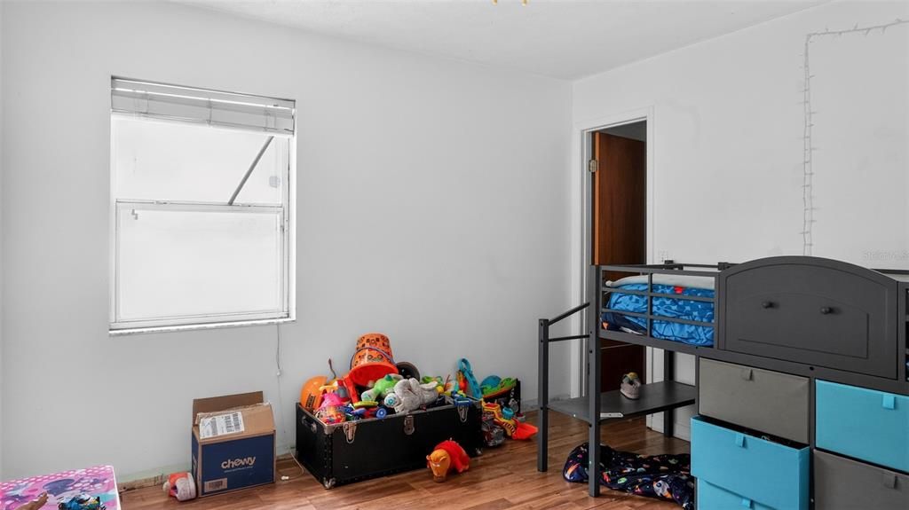 For Sale: $199,000 (3 beds, 2 baths, 1231 Square Feet)