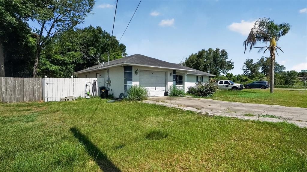 For Sale: $199,000 (3 beds, 2 baths, 1231 Square Feet)