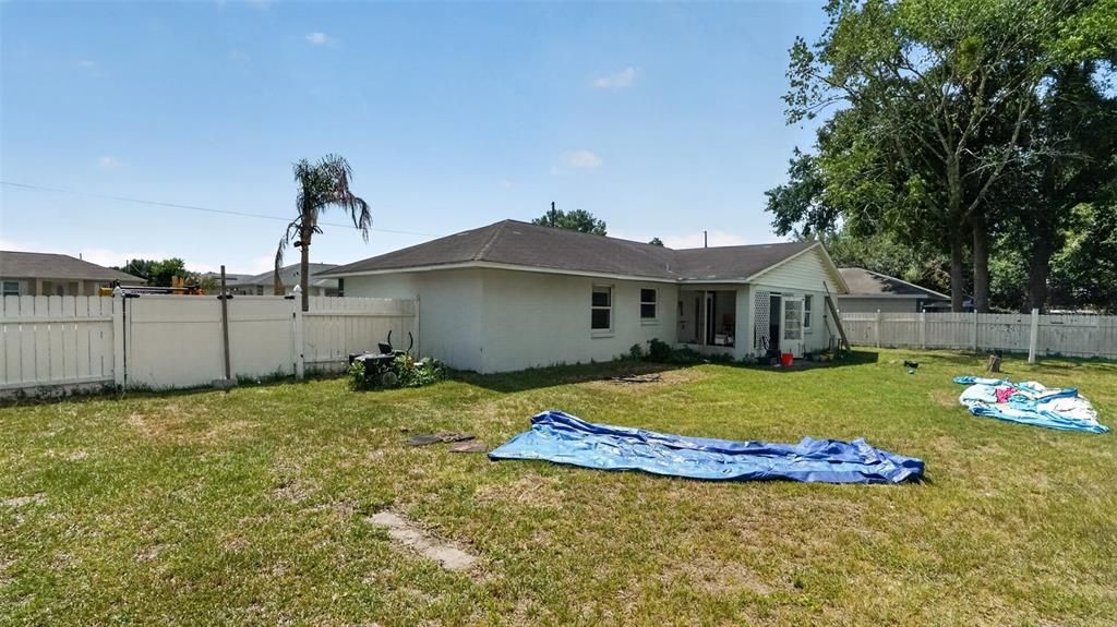 For Sale: $199,000 (3 beds, 2 baths, 1231 Square Feet)