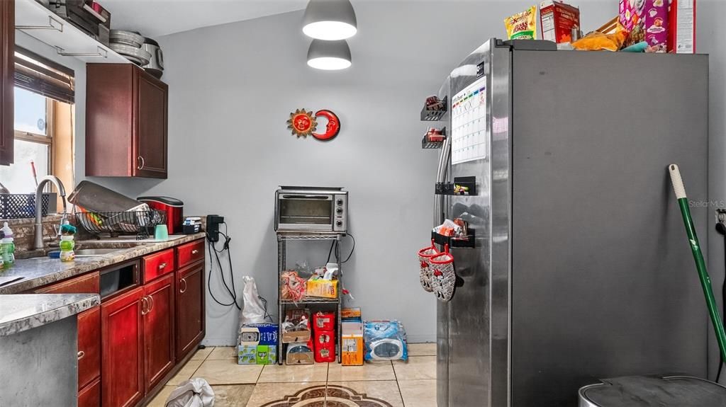 For Sale: $199,000 (3 beds, 2 baths, 1231 Square Feet)