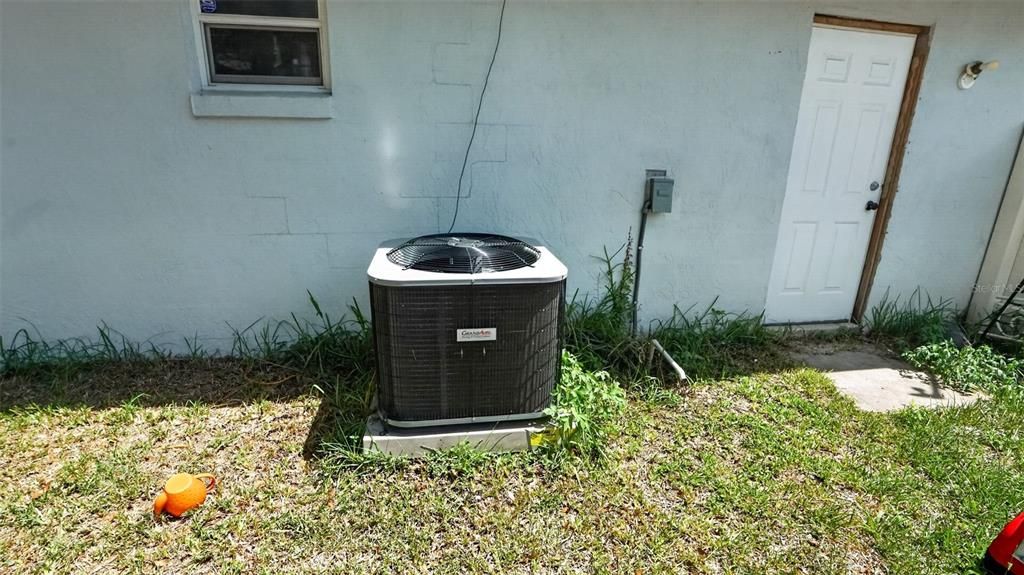 For Sale: $199,000 (3 beds, 2 baths, 1231 Square Feet)