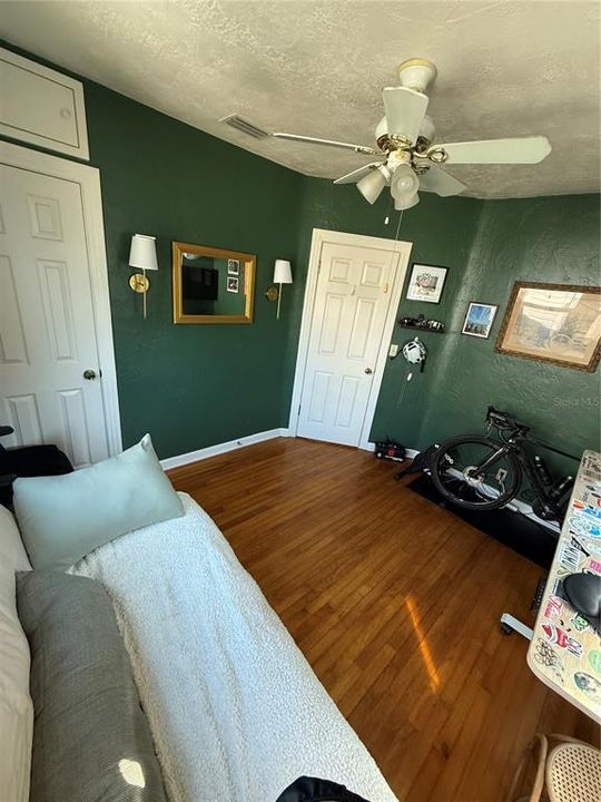 En Venta: $375,000 (2 camas, 2 baños, 815 Pies cuadrados)