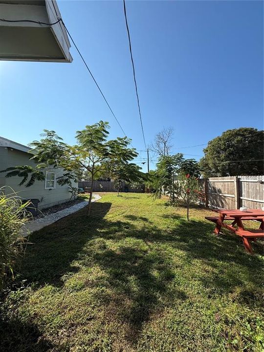 En Venta: $375,000 (2 camas, 2 baños, 815 Pies cuadrados)