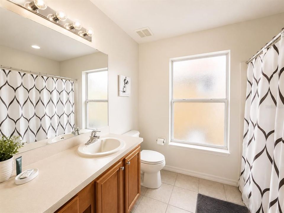 For Rent: $2,825 (5 beds, 3 baths, 2244 Square Feet)