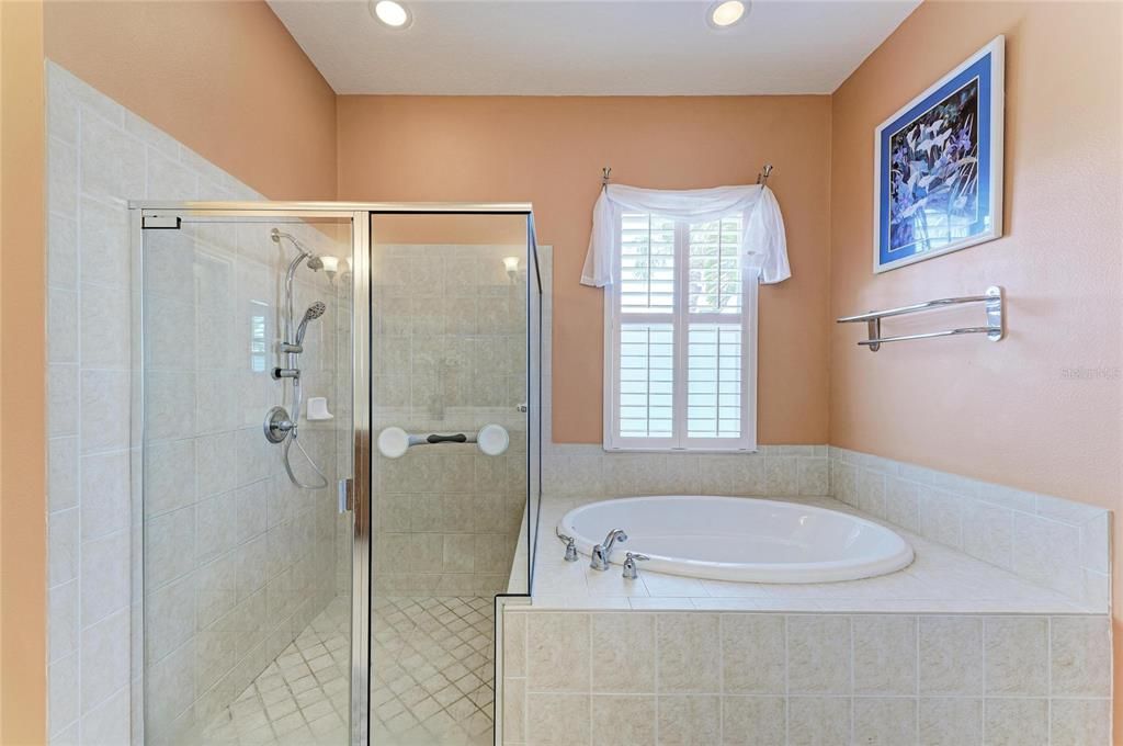 For Sale: $524,900 (3 beds, 2 baths, 2021 Square Feet)