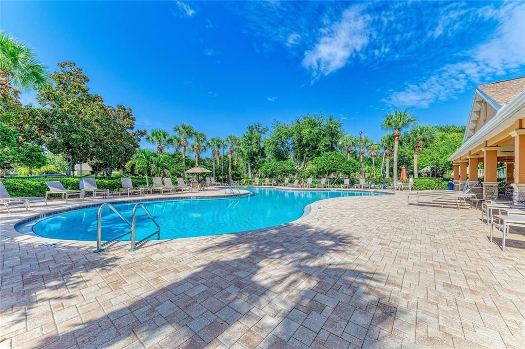 For Sale: $524,900 (3 beds, 2 baths, 2021 Square Feet)