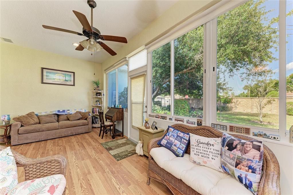 For Sale: $524,900 (3 beds, 2 baths, 2021 Square Feet)