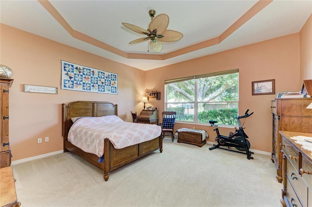 For Sale: $524,900 (3 beds, 2 baths, 2021 Square Feet)