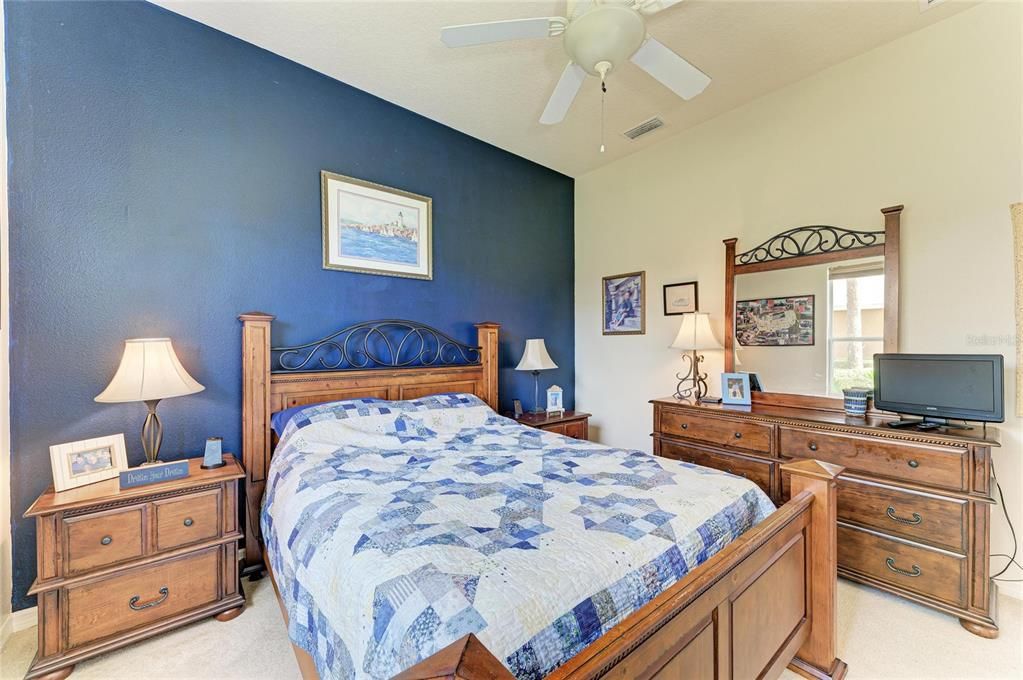 For Sale: $524,900 (3 beds, 2 baths, 2021 Square Feet)