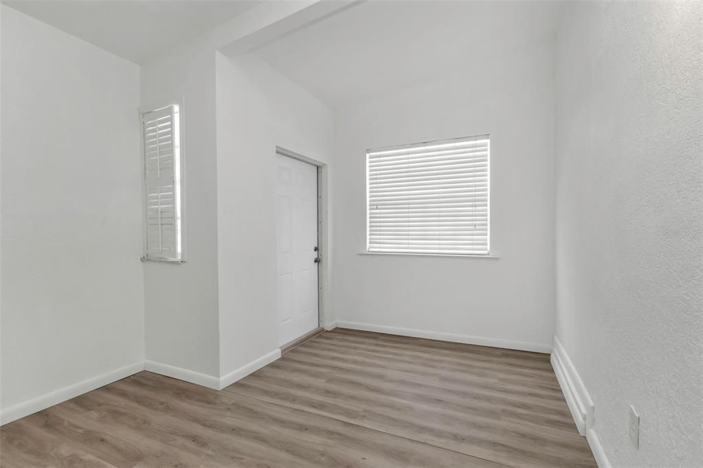 На продажу: $324,400 (3 спален, 3 ванн, 2009 Квадратных фут)