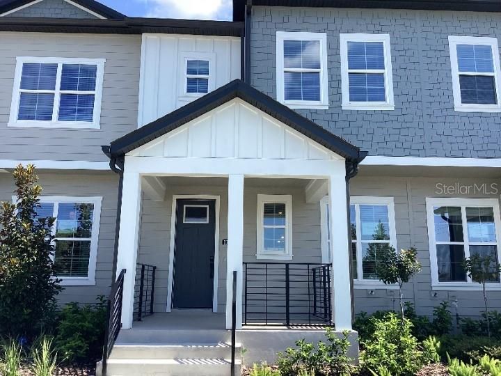 For Sale: $599,990 (3 beds, 2 baths, 1699 Square Feet)