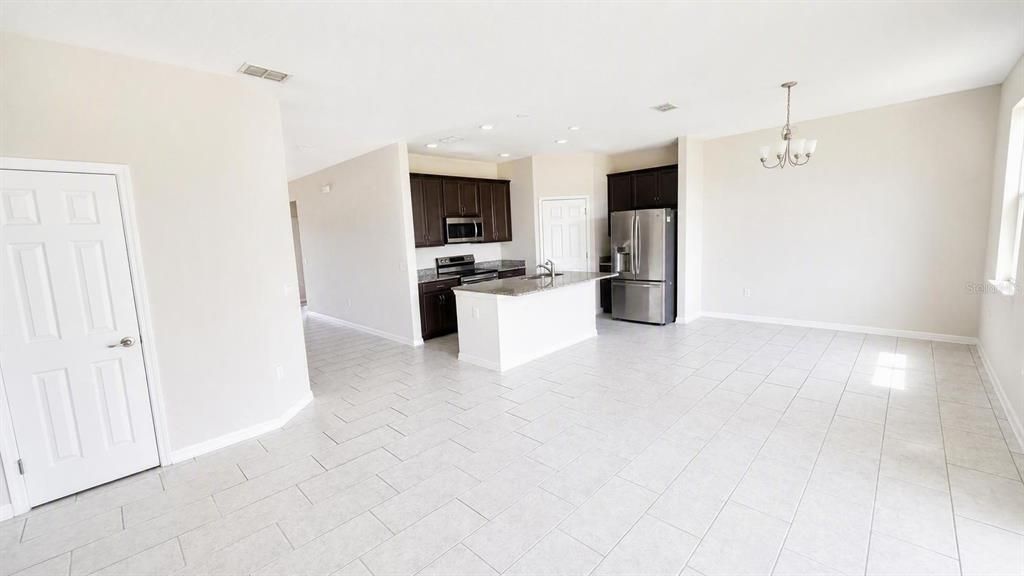En Venta: $280,000 (3 camas, 2 baños, 1342 Pies cuadrados)