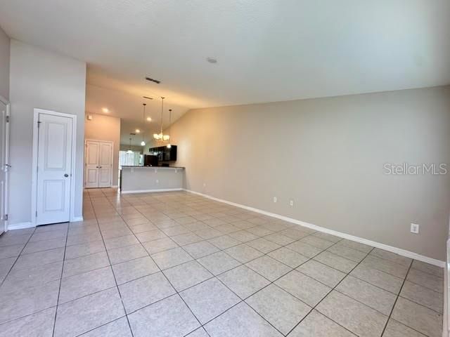 For Rent: $1,995 (3 beds, 2 baths, 1380 Square Feet)