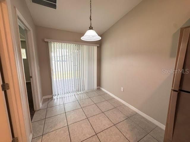 For Rent: $1,995 (3 beds, 2 baths, 1380 Square Feet)