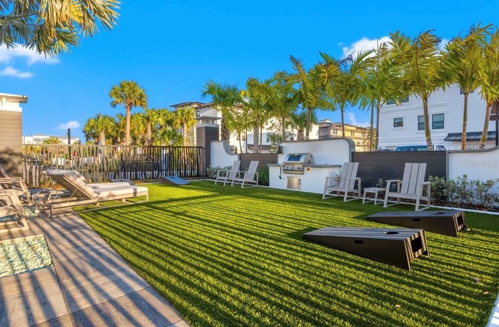 En Venta: $795,000 (3 camas, 3 baños, 2222 Pies cuadrados)