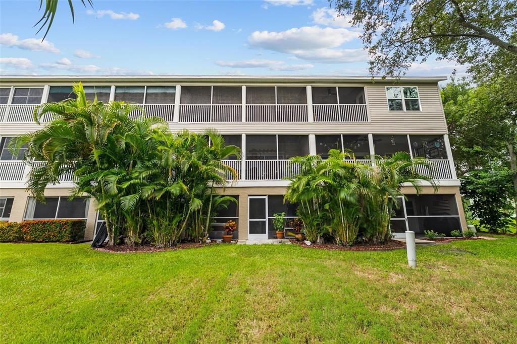 For Sale: $450,000 (2 beds, 2 baths, 1595 Square Feet)