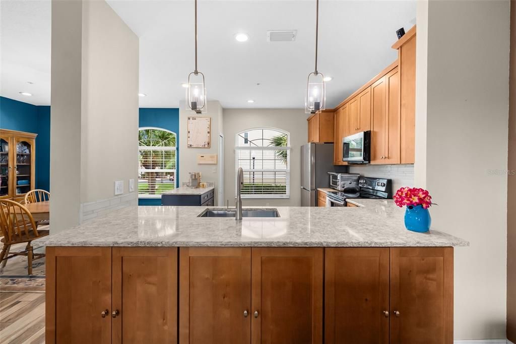 For Sale: $450,000 (2 beds, 2 baths, 1595 Square Feet)