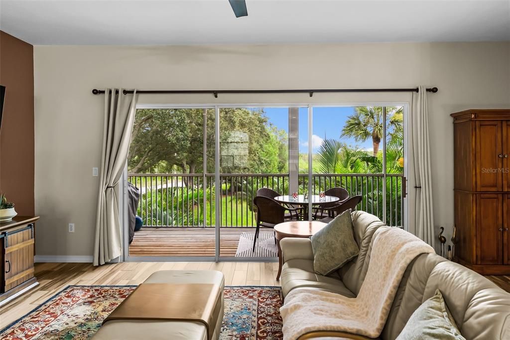 For Sale: $450,000 (2 beds, 2 baths, 1595 Square Feet)