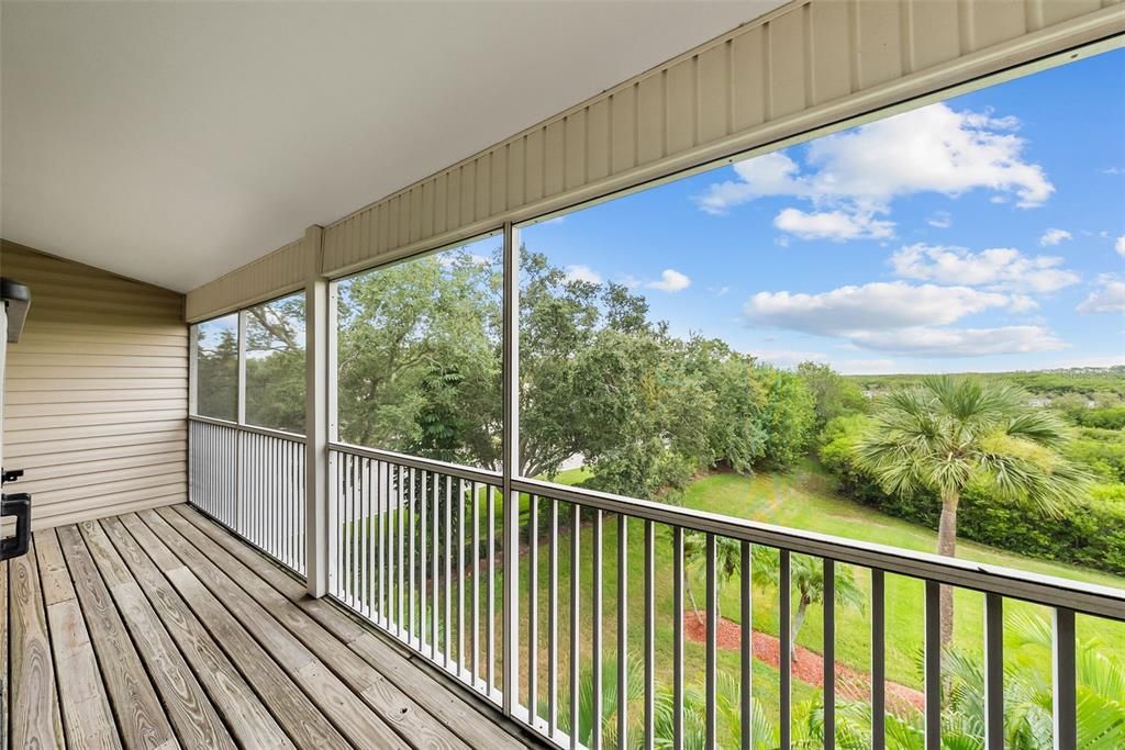 For Sale: $450,000 (2 beds, 2 baths, 1595 Square Feet)