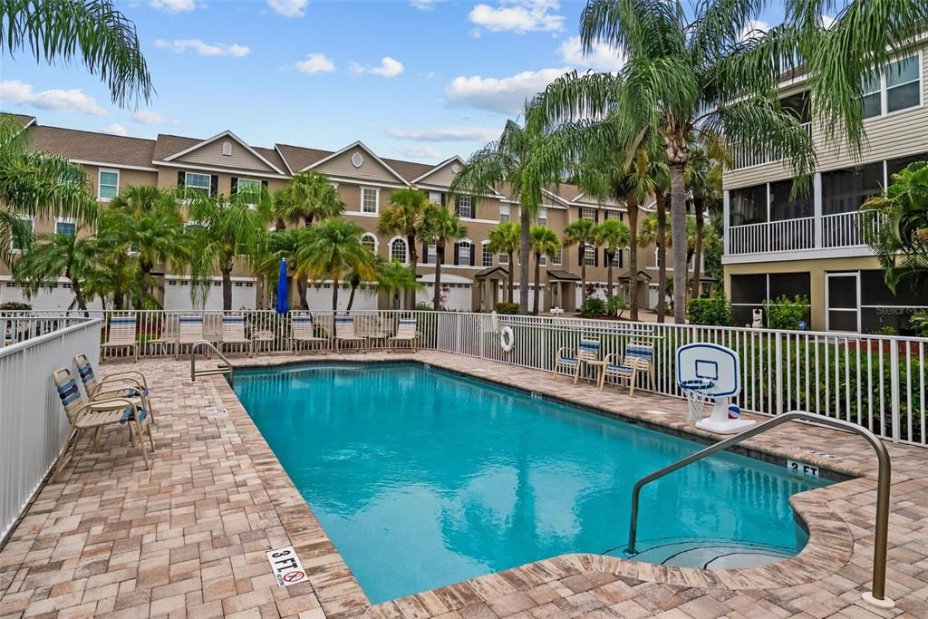 For Sale: $450,000 (2 beds, 2 baths, 1595 Square Feet)