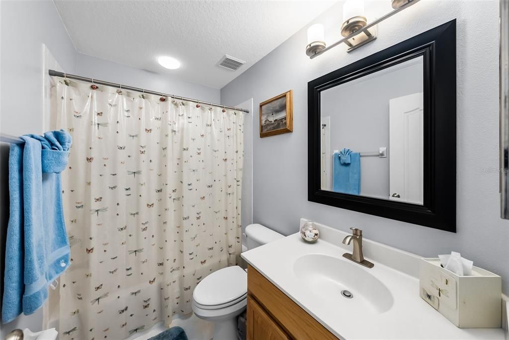 For Sale: $450,000 (2 beds, 2 baths, 1595 Square Feet)