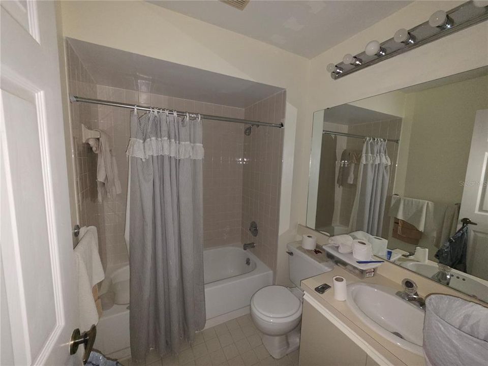 En Venta: $249,999 (2 camas, 2 baños, 1166 Pies cuadrados)