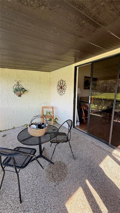 For Sale: $249,999 (2 beds, 2 baths, 1166 Square Feet)