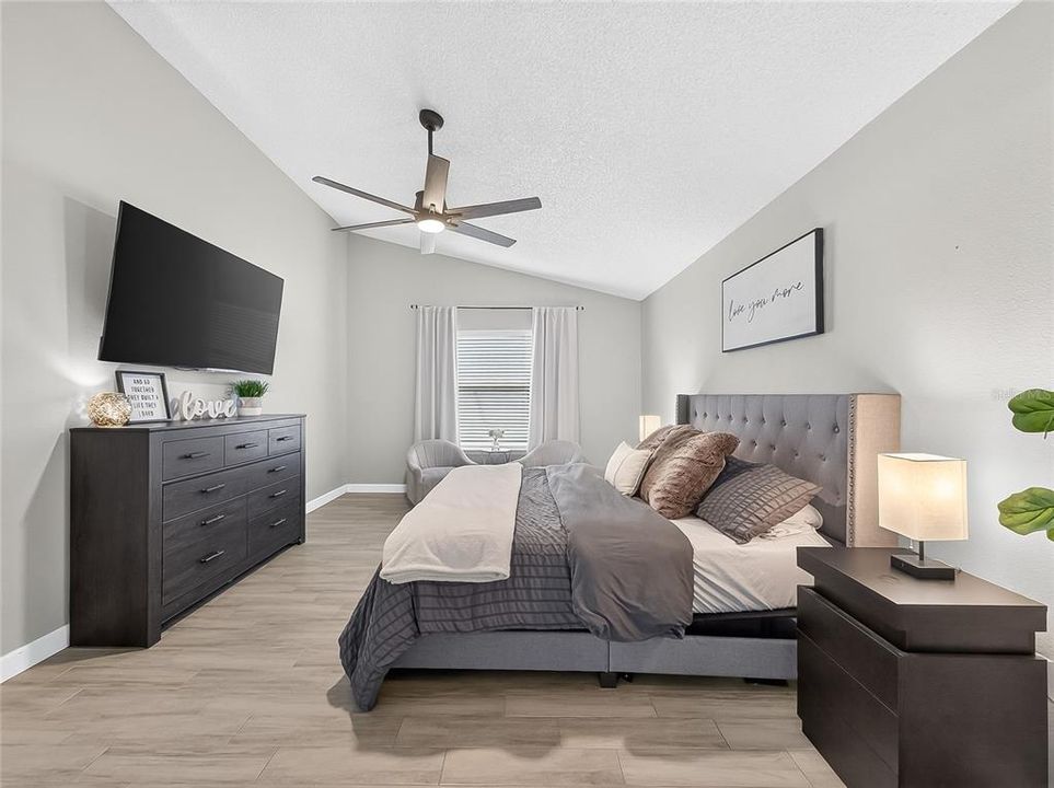 For Sale: $450,000 (3 beds, 2 baths, 1732 Square Feet)