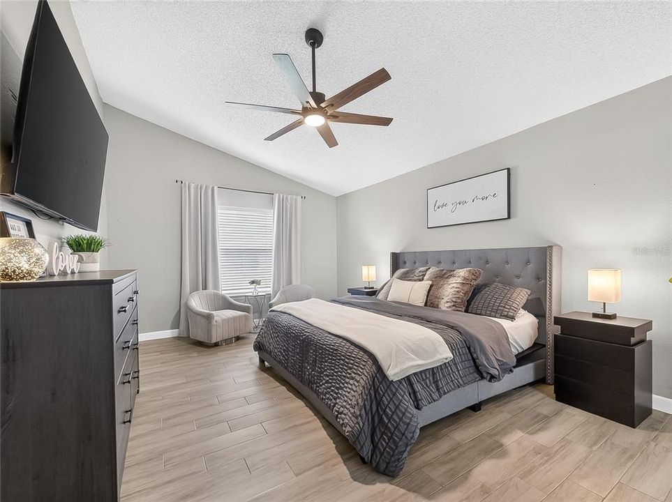 For Sale: $450,000 (3 beds, 2 baths, 1732 Square Feet)