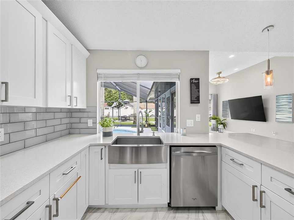 For Sale: $450,000 (3 beds, 2 baths, 1732 Square Feet)