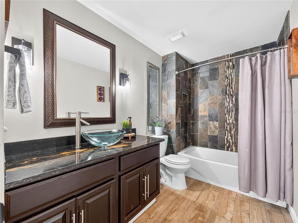 For Sale: $450,000 (3 beds, 2 baths, 1732 Square Feet)