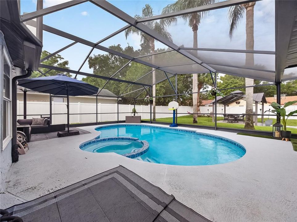 For Sale: $450,000 (3 beds, 2 baths, 1732 Square Feet)