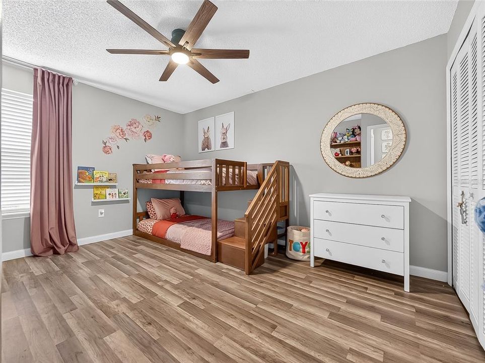 For Sale: $450,000 (3 beds, 2 baths, 1732 Square Feet)