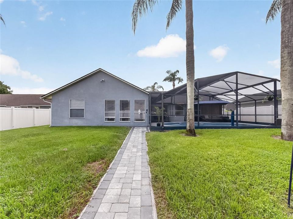 For Sale: $450,000 (3 beds, 2 baths, 1732 Square Feet)