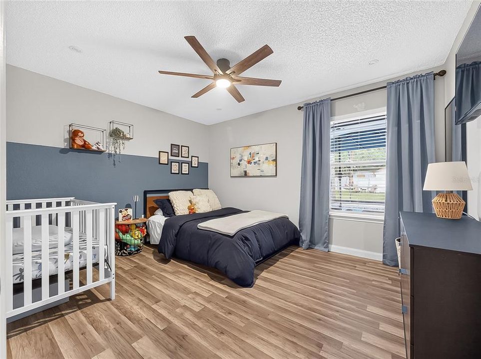 For Sale: $450,000 (3 beds, 2 baths, 1732 Square Feet)