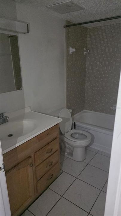 В аренду: $1,300 (1 спален, 1 ванн, 678 Квадратных фут)
