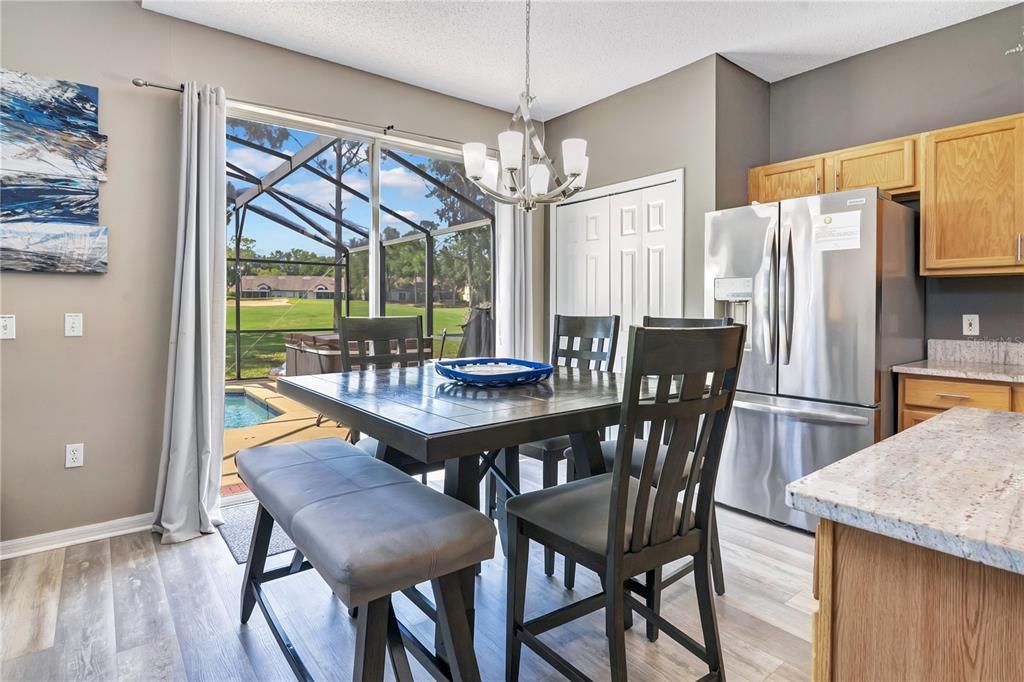 For Sale: $499,900 (6 beds, 4 baths, 2864 Square Feet)