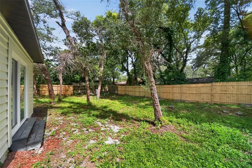 На продажу: $349,900 (3 спален, 2 ванн, 1277 Квадратных фут)